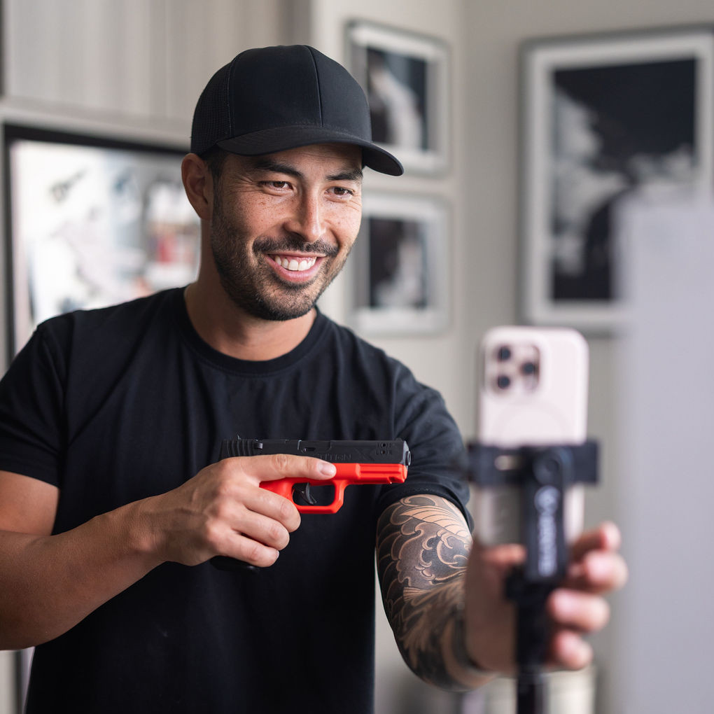 Titan X laser training pistol by Mantis - Image 4